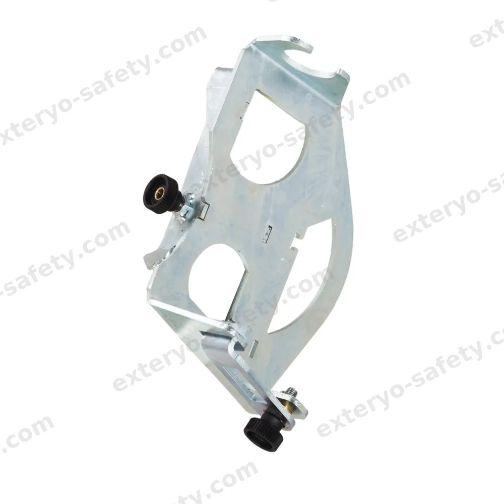 AT 173 - ADATTATORE PER TREPPIEDE, Accessorio SINECURA
